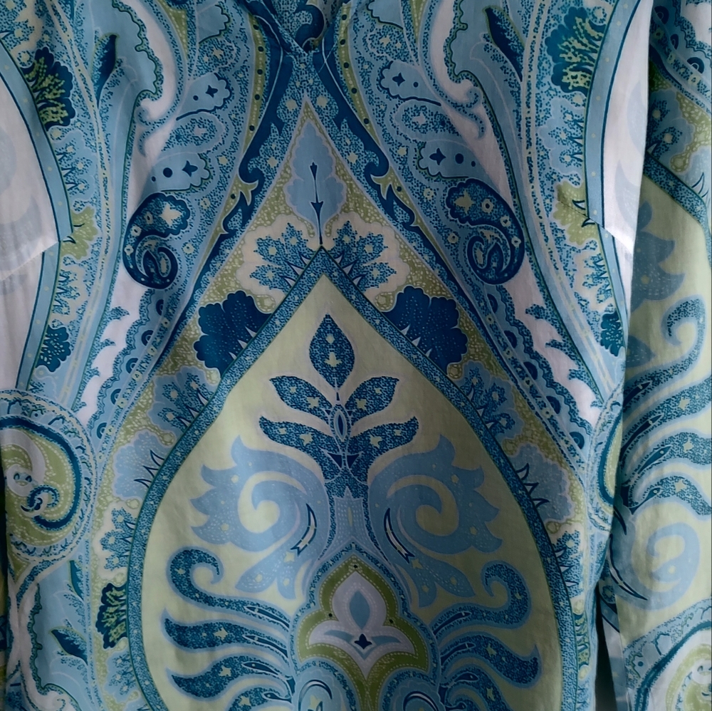J McLaughlin top